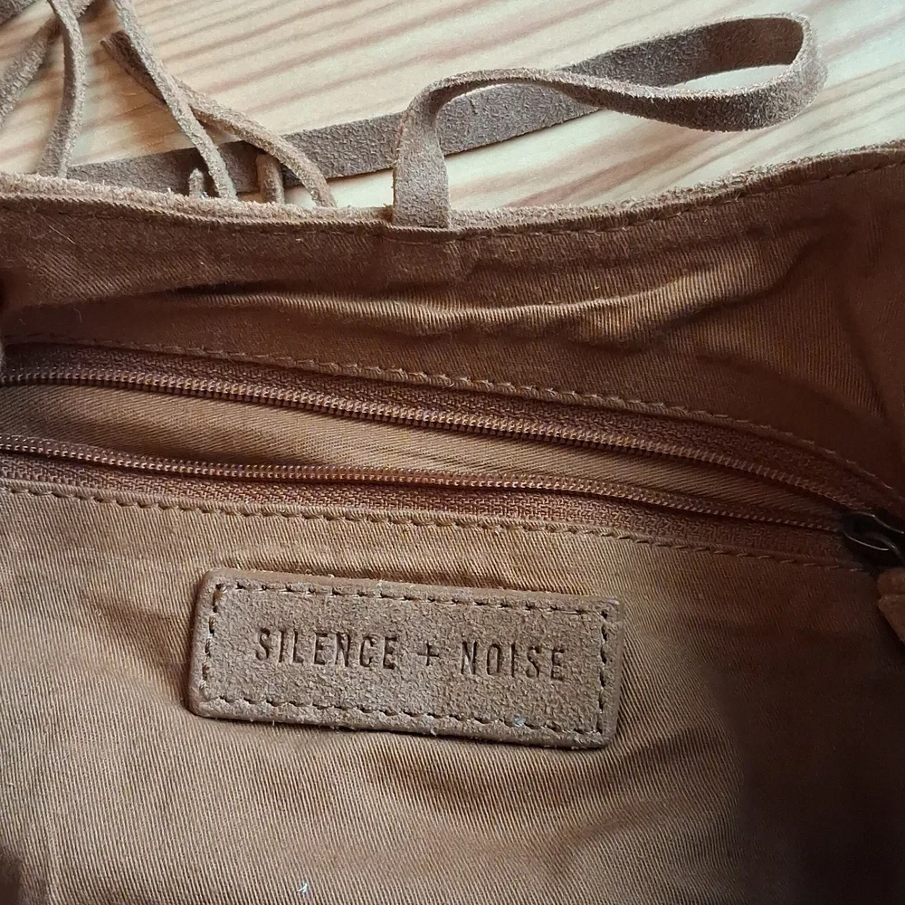 Silence + Noise Brown Crossbody Bag - Picture 2 of 4